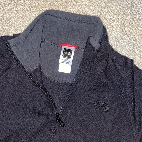 North Face Wool Blend Zipup Turtleneck - Picture 4 of 6